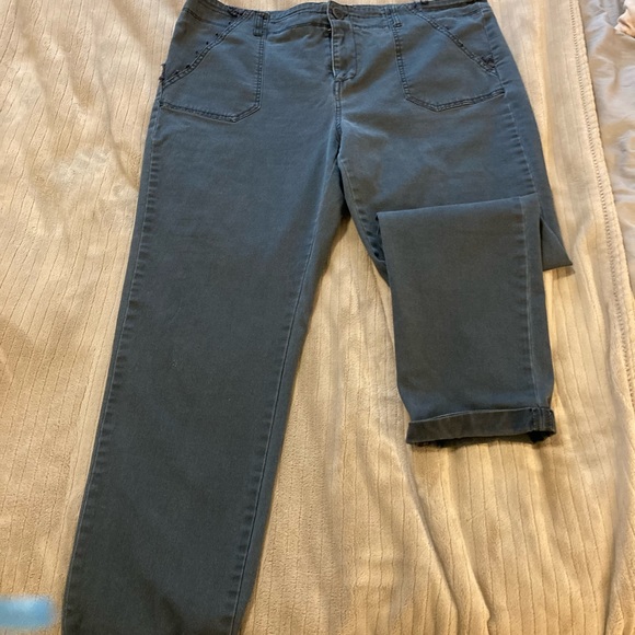 Ladies cropped skinny pants - Picture 1 of 4